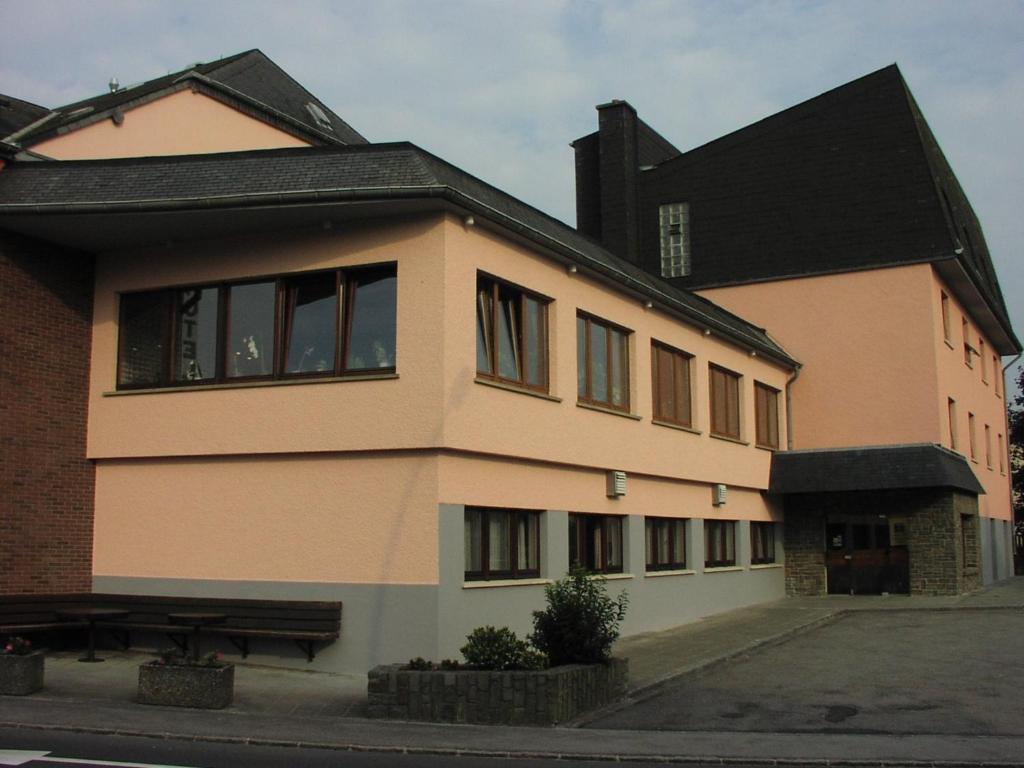 Hotel Restaurant Braas Esch-sur-Sûre 외부 사진