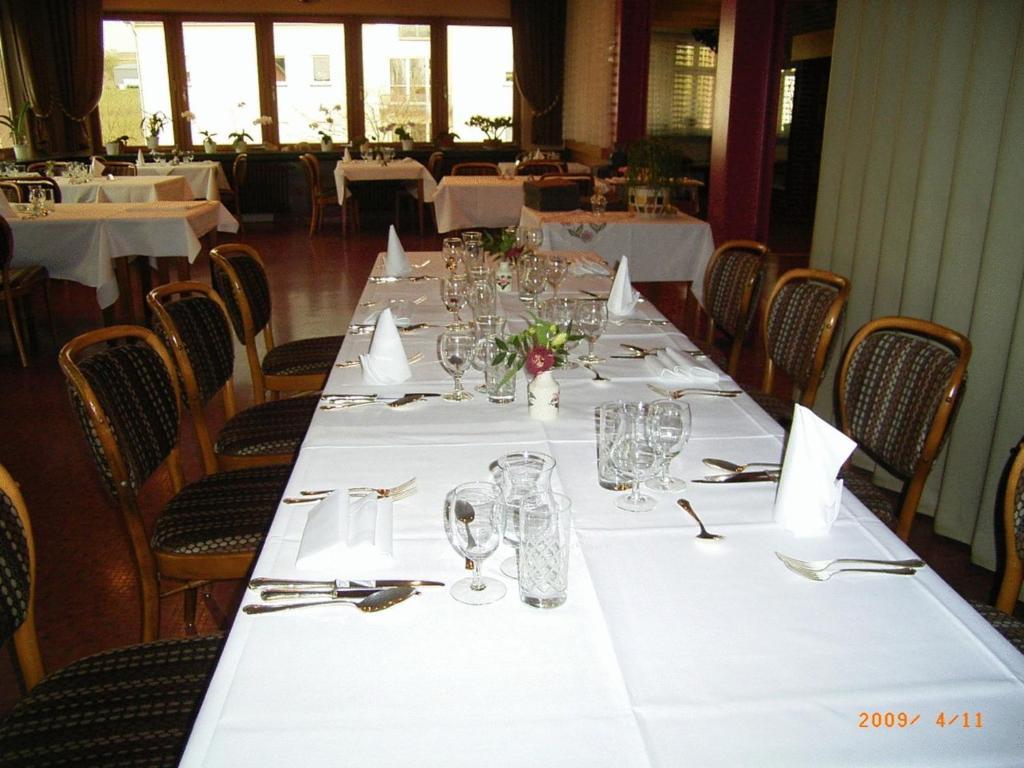 Hotel Restaurant Braas Esch-sur-Sûre 외부 사진